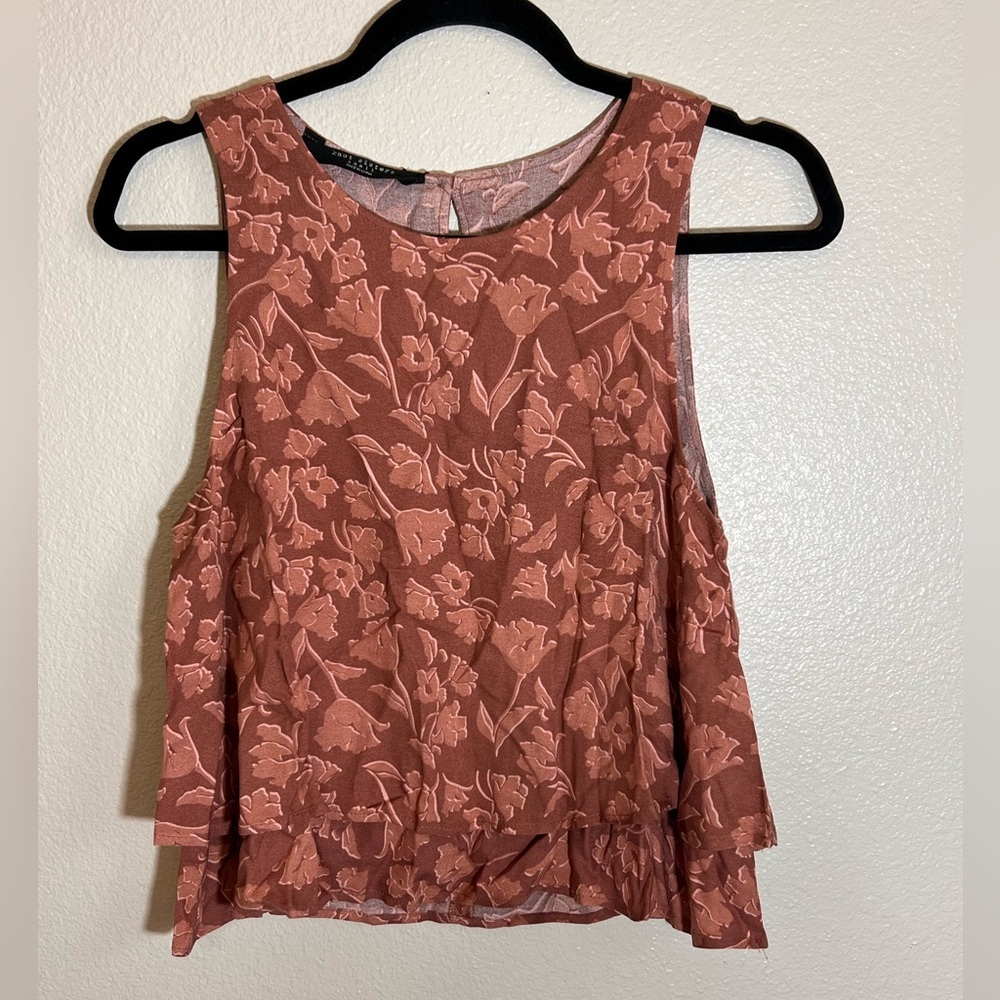 Knot Sisters Sleeveless Floral High-Low Tank Top - Size Small - NWT